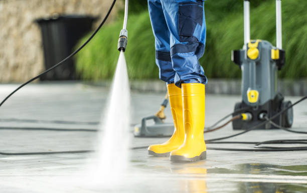 Best Concrete Pressure Washing  in Strasburg, CO